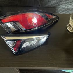 Toyota Yaris 2019 Driving Side Head Lights 
