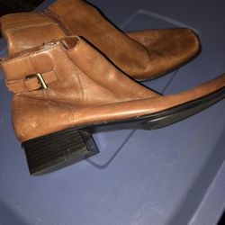 Liz Claiborne VILLAGER LEATHER ANKLE BOOTS Sz 9M