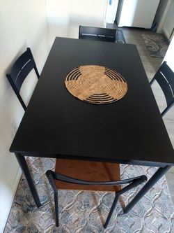 Dinning Table Set With 4 Chairs