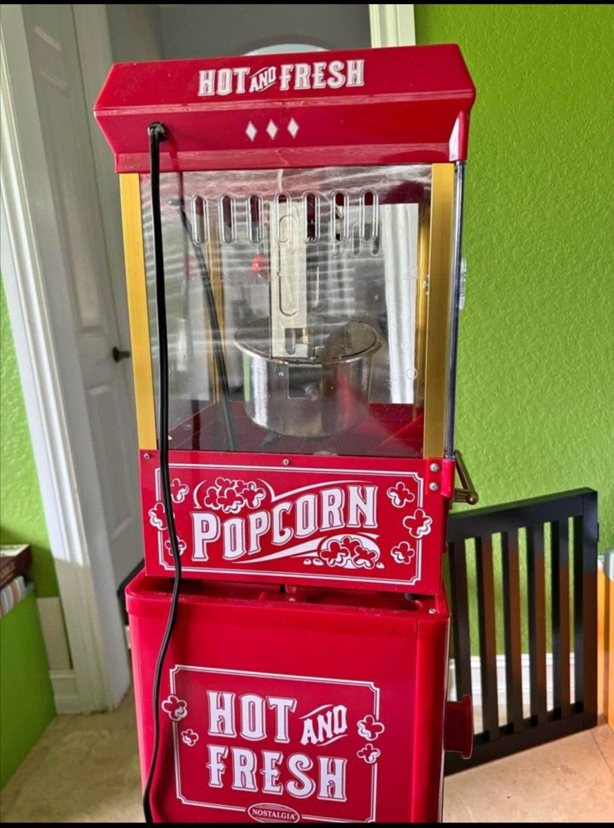 Popcorn Machine  🍿