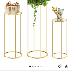 Cylinder stands for party. 3 Pieces. Gold Metal