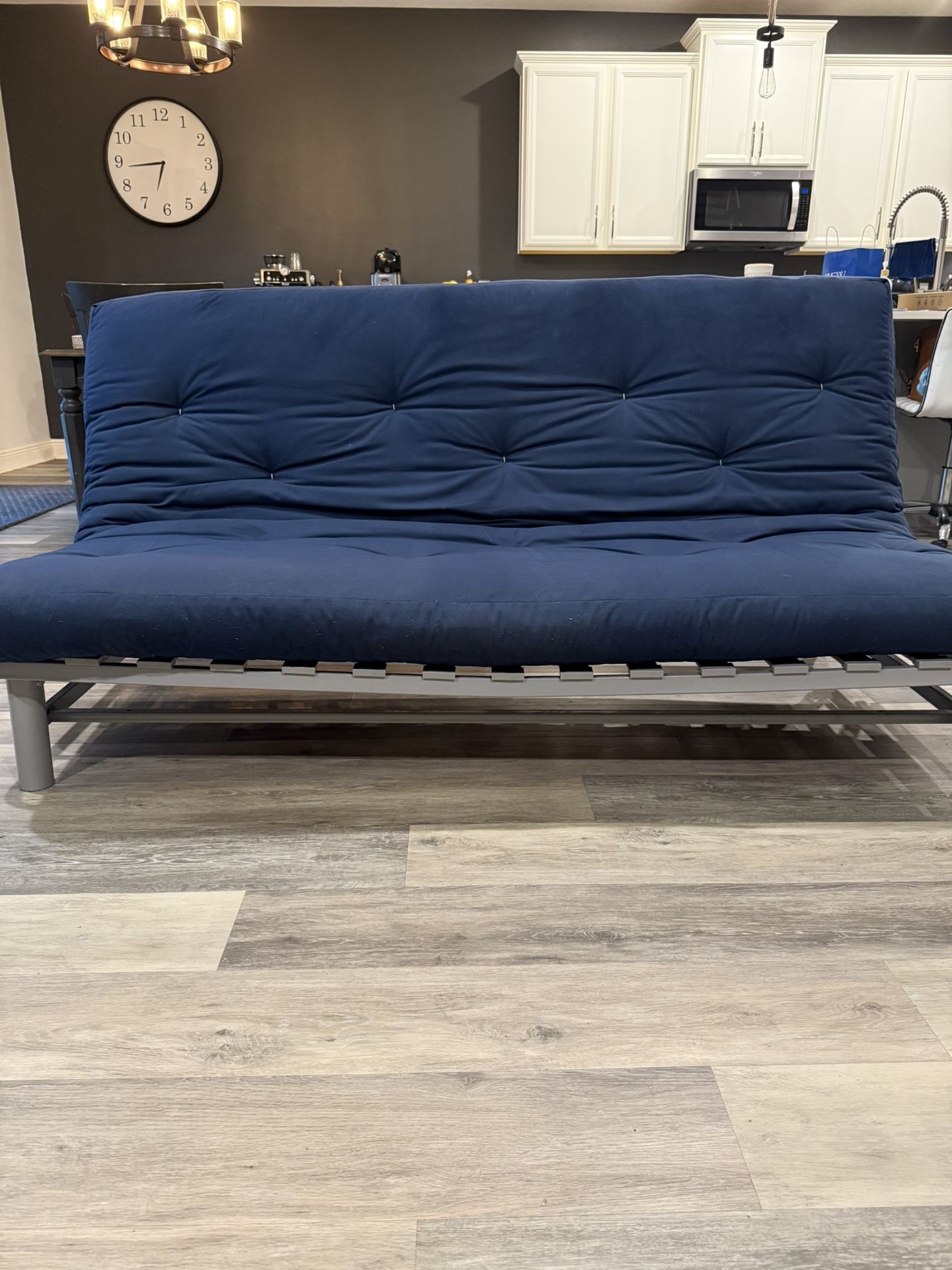 Futon and Top