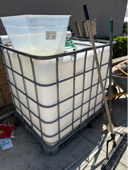 Water tank complete