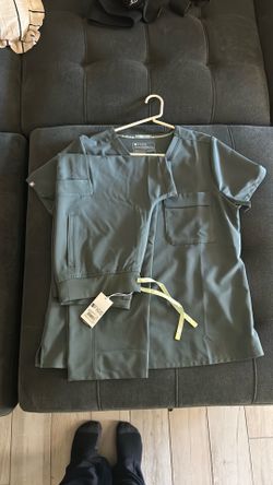 Figs scrub set