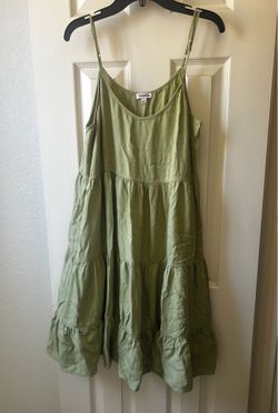 Ladies summer dress size Large never worn