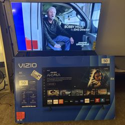 50’ Smart TV Vizio $200 practically new