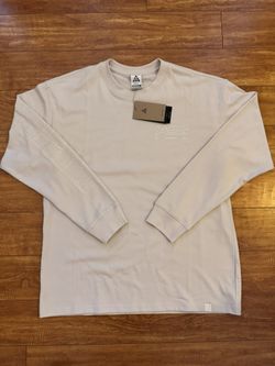 BRAND NEW NIKE ACG MENS LONG SLEEVE T-SHIRT