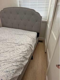 Headboard and frame all one piece