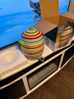 Tabletops Gallery STRIPE Beverage Dispenser 2.3 Gallon