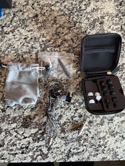 XENNS Mangird Tea Pro IEMs — barely used