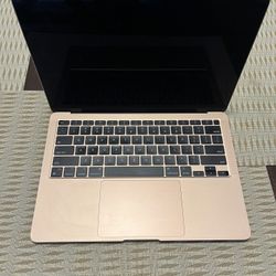 	 MacBook Air 13.3" Laptop - Apple M1 chip - 8GB Memory - 256GB SSD - Gold