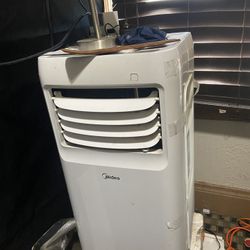 Ac/dehumidifier