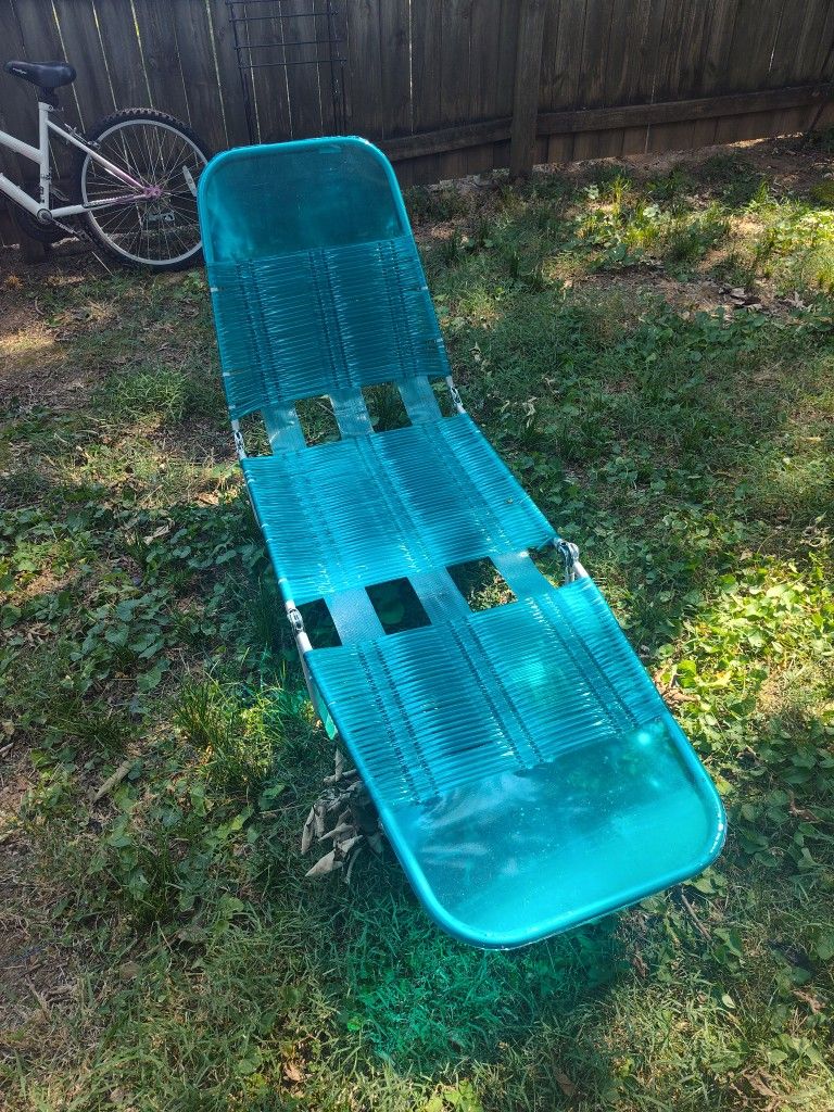 Long Long Chair That Folds Up For Easy Storage