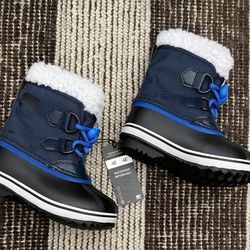 New SOREL Yoot Pac Nylon Boots size 8 ( toddler)