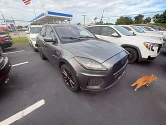 2018. Jaguar E pace