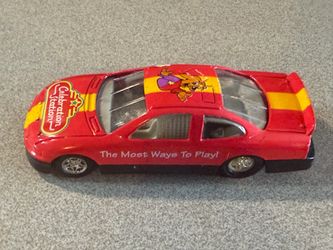Vintage Harry Hound Celebration Station Promo Race Pull Back Toy Car 5”