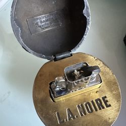 Globe Lighter L.A. NOIRE 