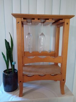 6 bottles Wooden Wine Rack with Glass Holder, cash only,
