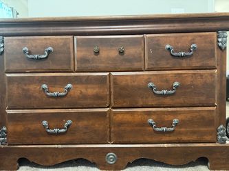 Great dresser to reupholstery