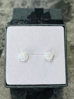 ✨ Beautiful White Opal Sterling Silver Studs 💝✨
