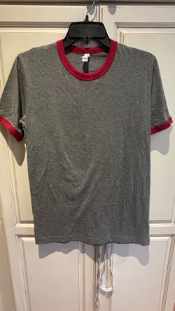 NWOT Canvas grey tshirt red trim size S
