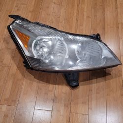2009-2012  Chevy Traverse Right Passenger Side Headlight 