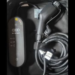 AUDI E-TRON EV CHARGER. GREAT CONDITION 