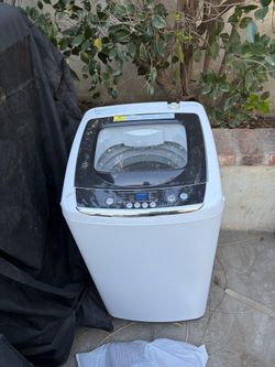 Black and Decker Washing Machine 0.09 cu