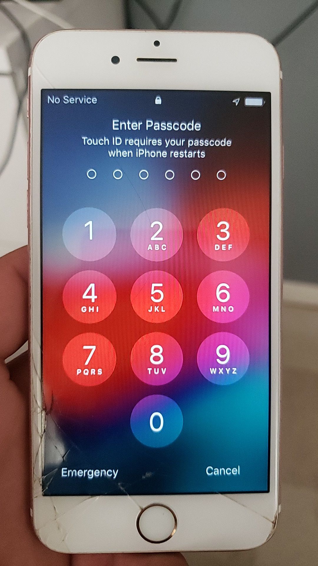 iPhone 6s rose cracked screen locked