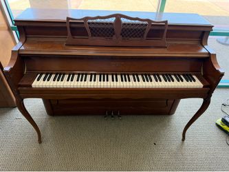 Acoustic Piano Hardman and Peck. USA