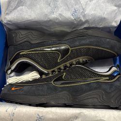 Nike Undefeated Spiridon  Men’s Size 12 $160 Or Best Offer