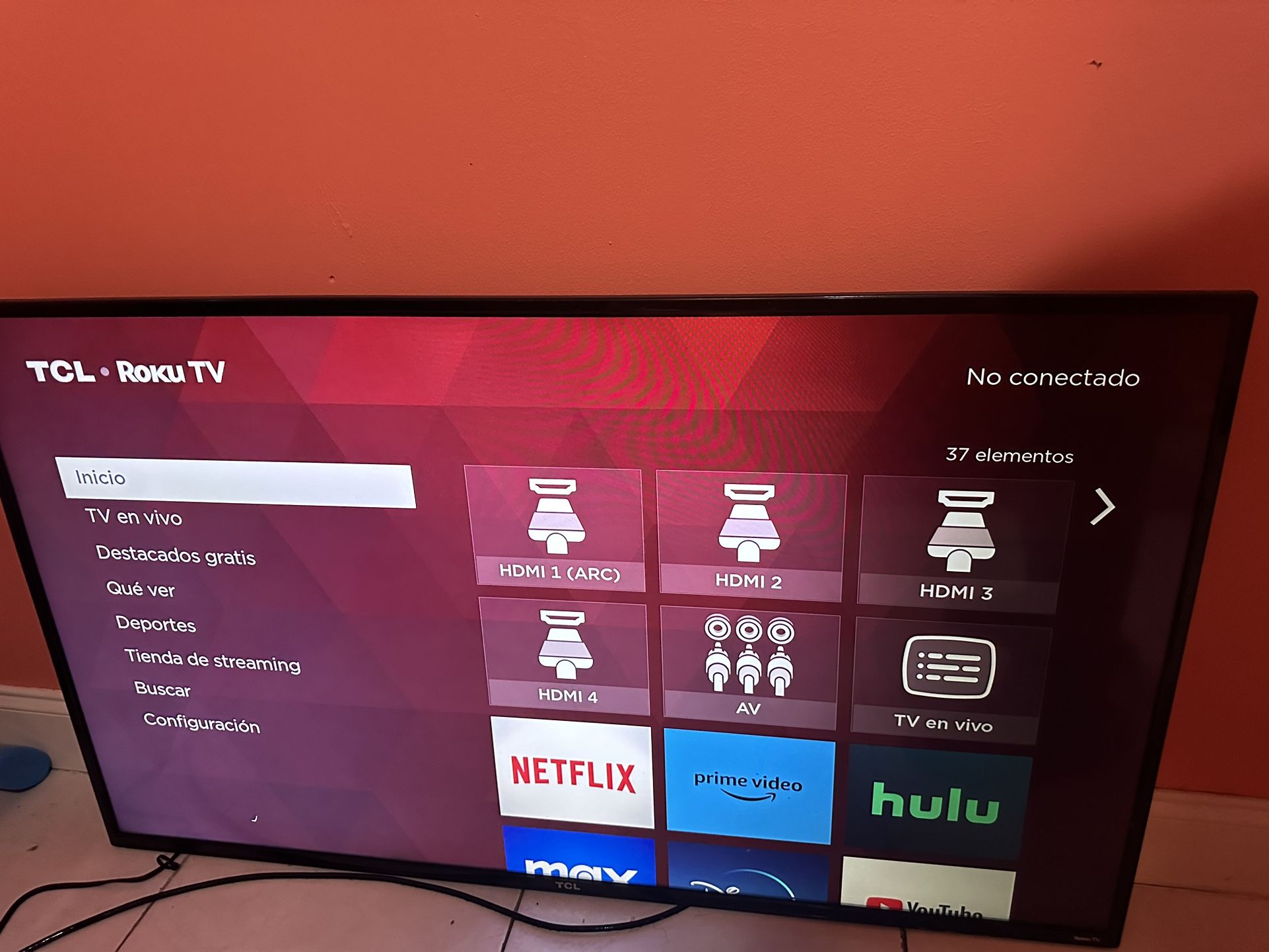 TCL TV 65” And Xbox One 