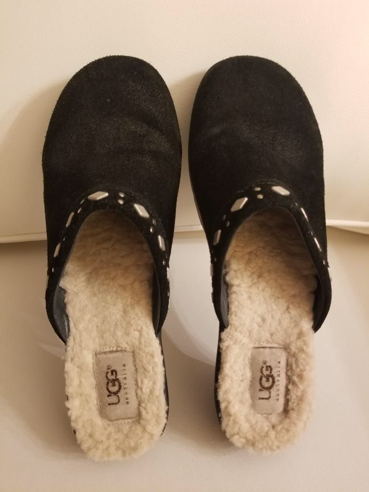 UGG australia Black Platform Studs Clogs Mules Shoes Size 9 Excellent Condition