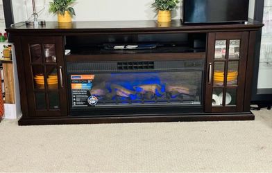 Solid cabinet with fire place
