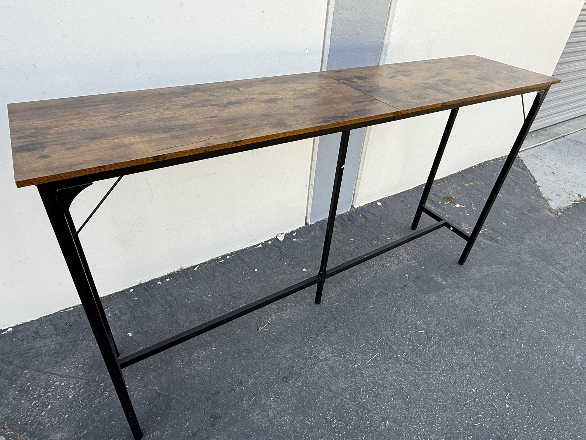 Bar Table