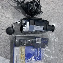 Sony Handycam Camcorder DCR TRV250