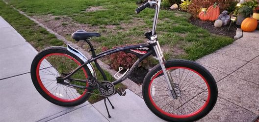 26 inch Sharkfire beach cruiser bicycle good condtion !!!