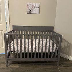 Baby Crib-New/Never used/ With Mattress