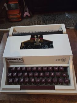 Collector's Buddy "L" Typewriter