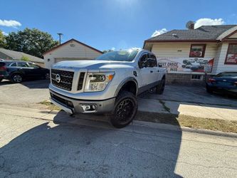 2017 Nissan TITAN XD Crew Cab