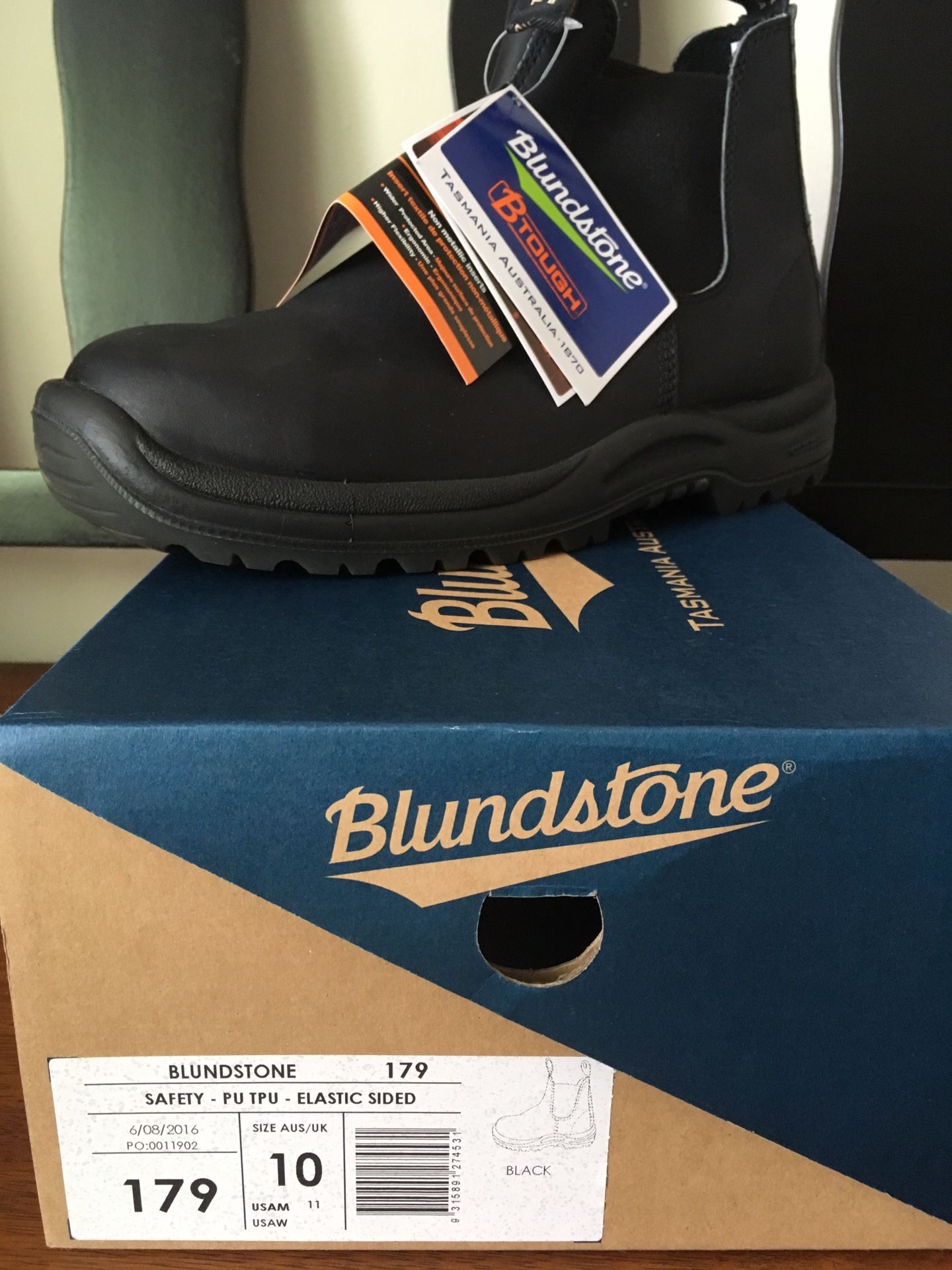 BLUNDSTONE BOOTS !