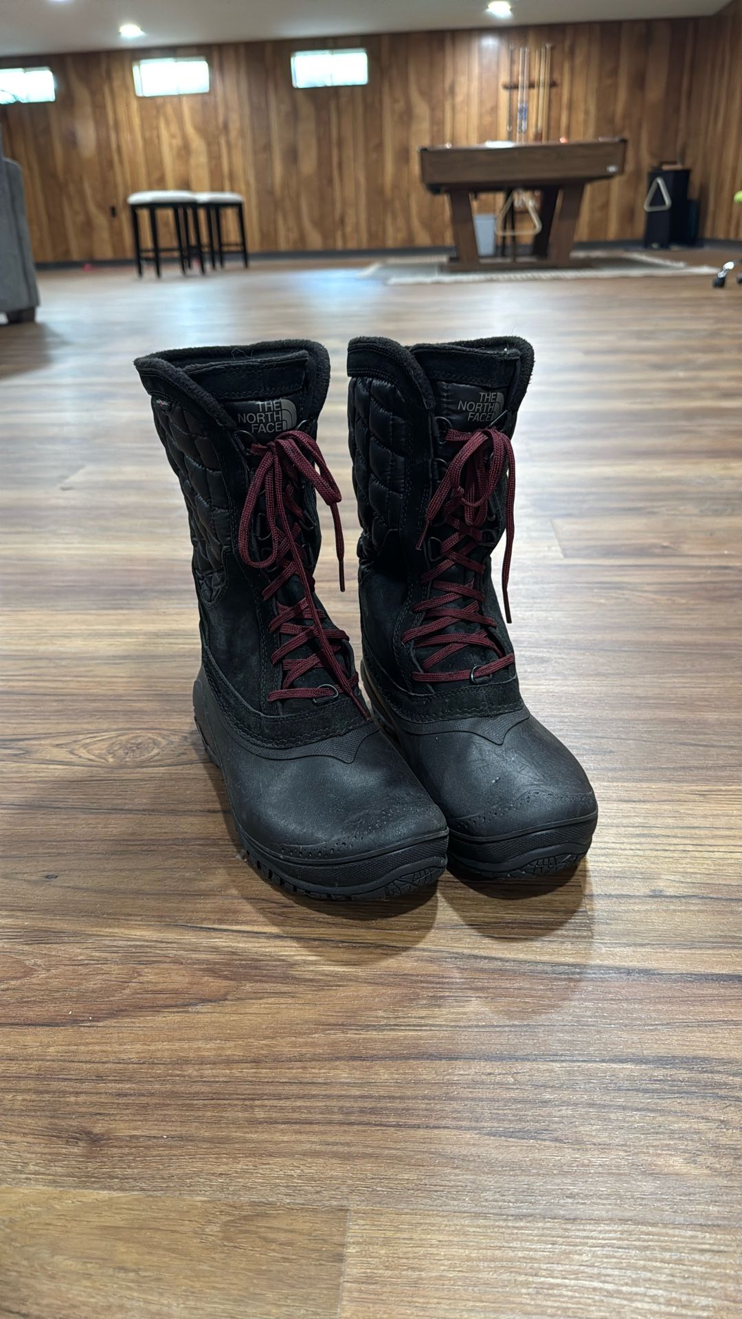 North Face Women’s Winter Boots Size