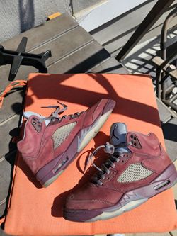 Jordan retro 5s burgundy