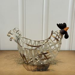 Vintage Farmhouse Rustic 13” Large Handmade Metal Rooster Basket