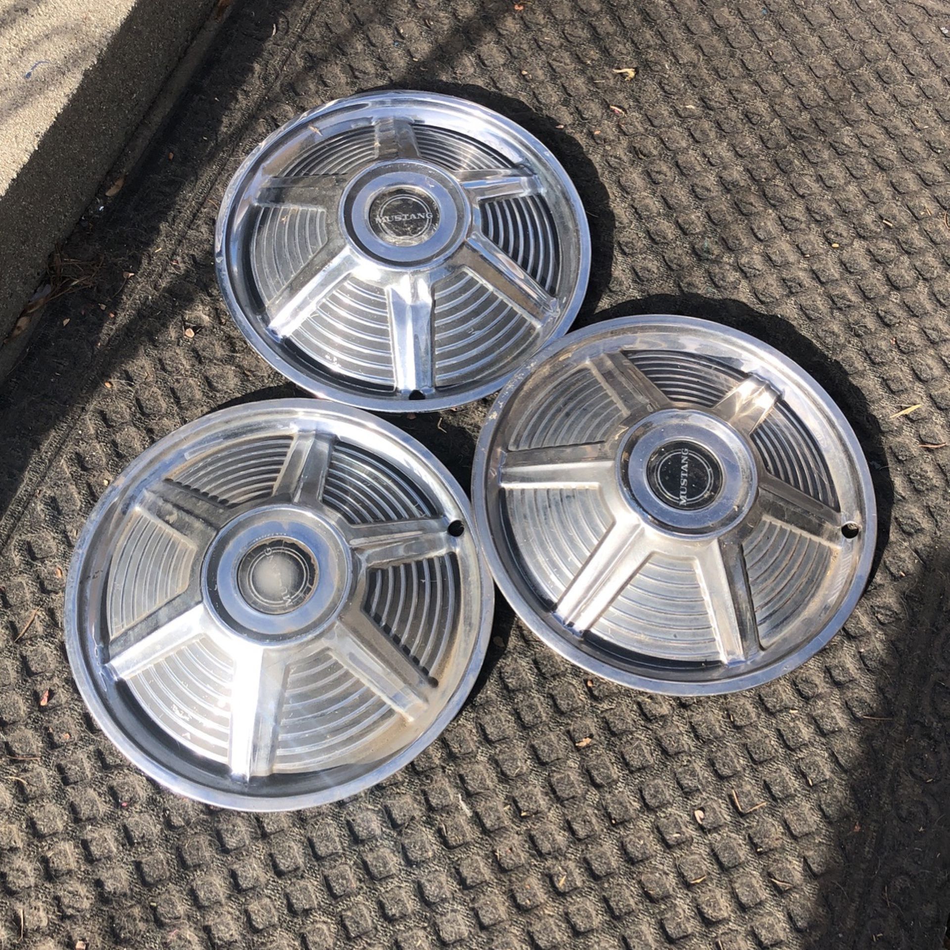 1965 Ford Mustang Hubcaps Original