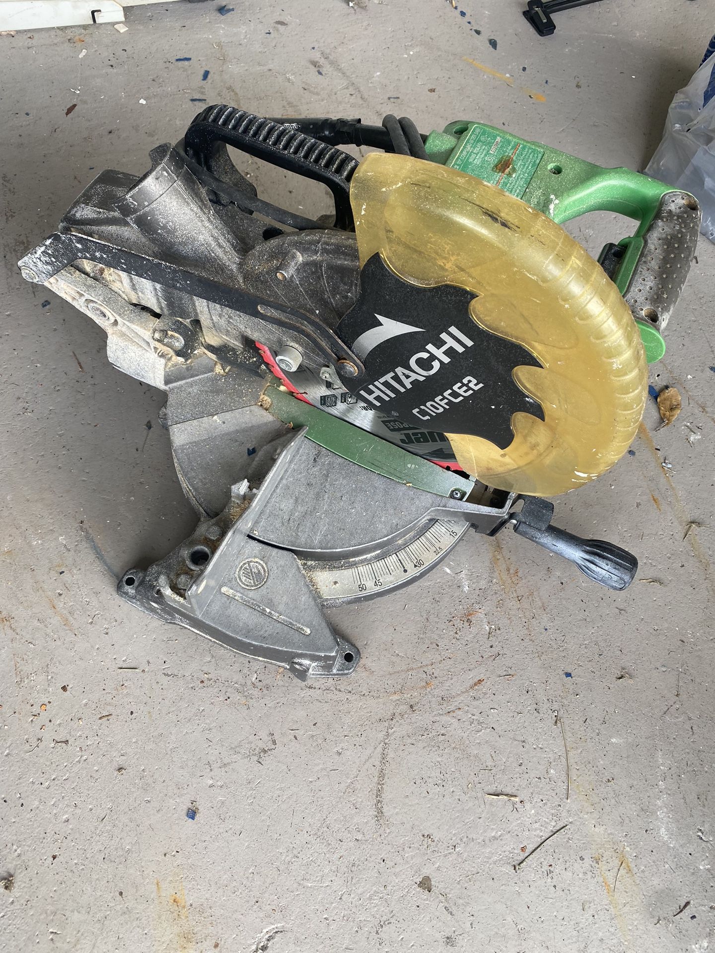 Hitachi C10FCE2 Miter Saw
