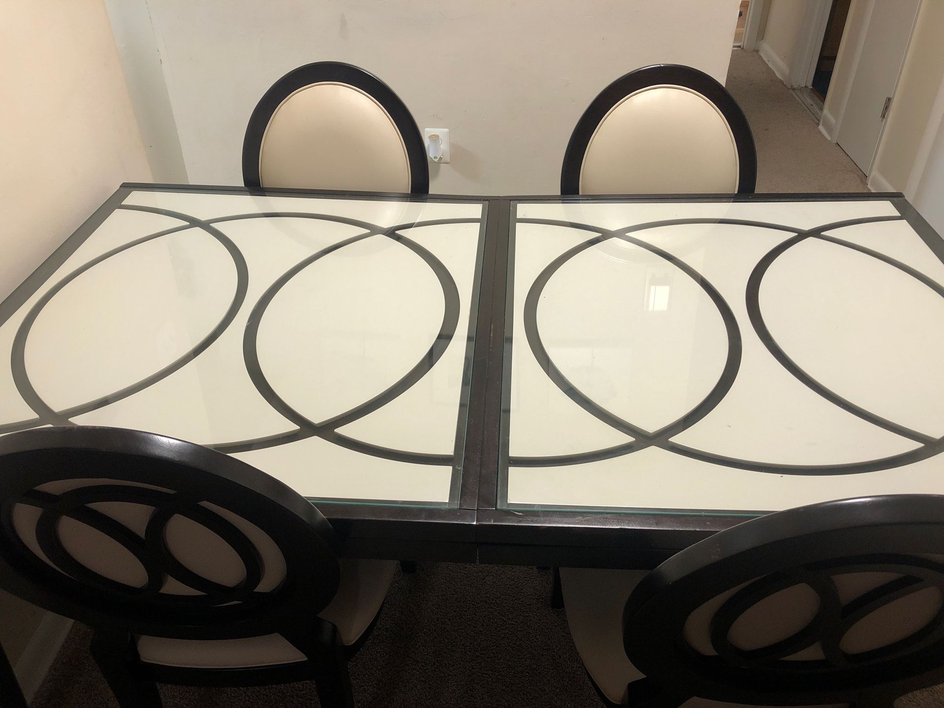Dinning set with stand