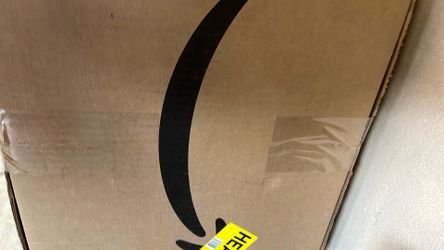 Bookshelf https://offerup.com/redirect/?o=aHR0cHM6Ly9hLmNvL2QvMGViNUpkTkI=