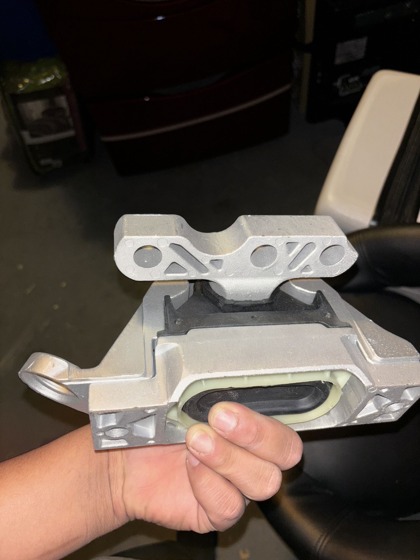 2013-2015 Chevrolet Malibú Motor Mount