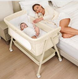 Baby Crib Baby Bedside Bassinet 70$ Pick up only